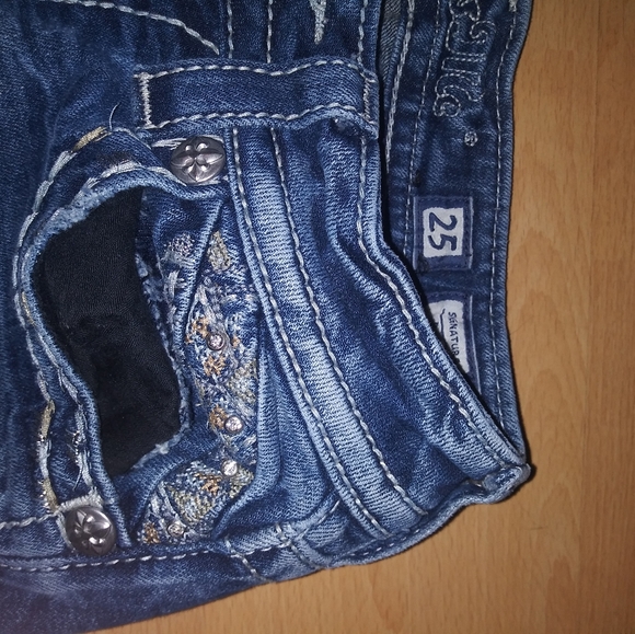 Miss Me Jean - Picture 7 of 8